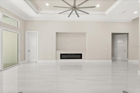Casa en venta en Four Corners, Florida, 6 dormitorios, 392.7 m2 № 1722045 - foto 11