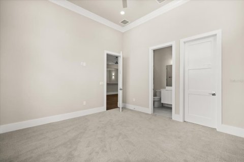 Casa en venta en Four Corners, Florida, 6 dormitorios, 392.7 m2 № 1722045 - foto 29