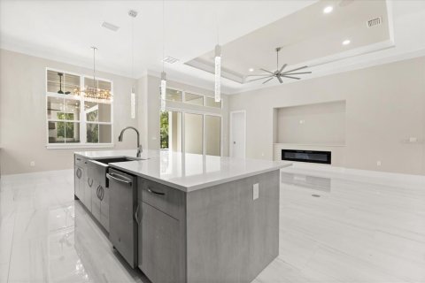 Casa en venta en Four Corners, Florida, 6 dormitorios, 392.7 m2 № 1722045 - foto 7