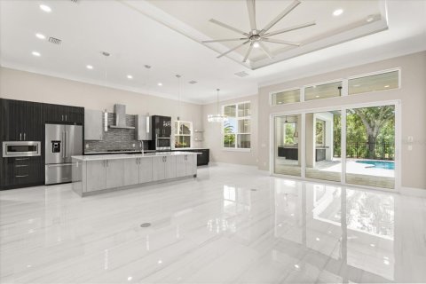 Casa en venta en Four Corners, Florida, 6 dormitorios, 392.7 m2 № 1722045 - foto 5