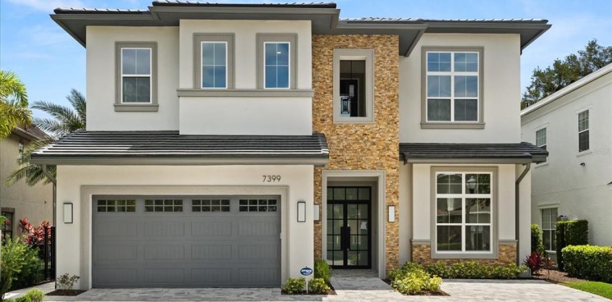 Casa en Four Corners, Florida 6 dormitorios, 392.7 m2 № 1722045