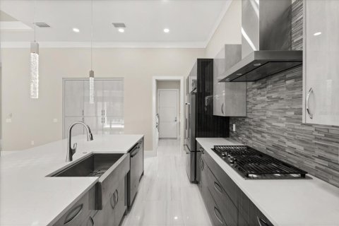 Casa en venta en Four Corners, Florida, 6 dormitorios, 392.7 m2 № 1722045 - foto 6