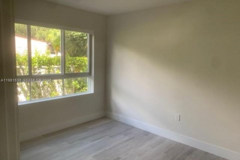 Condo in Miami, Florida, 3 bedrooms  № 2042973 - photo 8