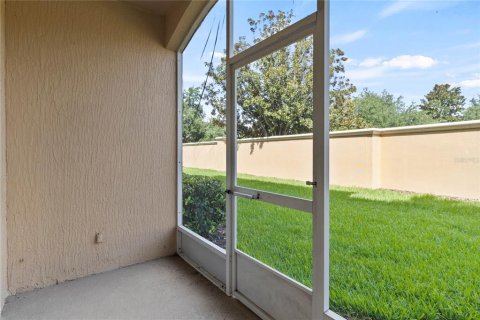 Condo in Orlando, Florida, 3 bedrooms  № 1912416 - photo 2