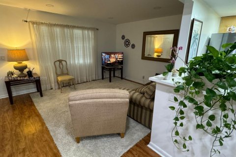 Condo in Delray Beach, Florida, 1 bedroom № 1983124 - photo 8