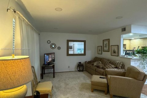 Condo in Delray Beach, Florida, 1 bedroom № 1983124 - photo 9