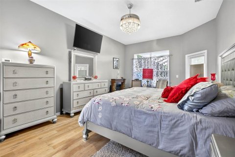 Casa en venta en Wesley Chapel, Florida, 4 dormitorios, 301.37 m2 № 1911796 - foto 25