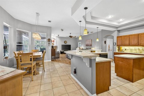 Casa en venta en Wesley Chapel, Florida, 4 dormitorios, 301.37 m2 № 1911796 - foto 11