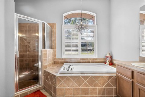 Casa en venta en Wesley Chapel, Florida, 4 dormitorios, 301.37 m2 № 1911796 - foto 29