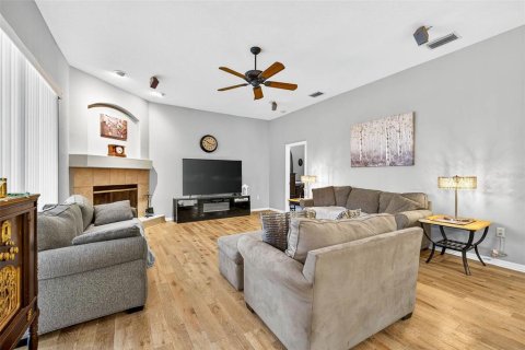 Casa en venta en Wesley Chapel, Florida, 4 dormitorios, 301.37 m2 № 1911796 - foto 16