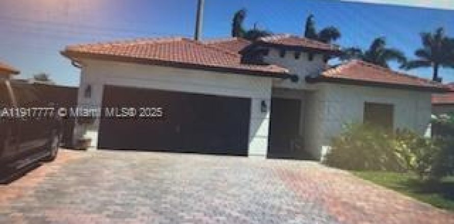 Villa ou maison à Homestead, Floride 4 chambres, 148.36 m2 № 1972941