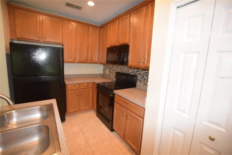 Townhouse in Orlando, Florida 3 bedrooms, 140.1 sq.m. № 2203308 - photo 11
