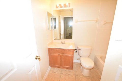 Townhouse in Orlando, Florida 3 bedrooms, 140.1 sq.m. № 2203308 - photo 28