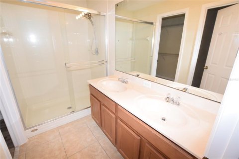 Townhouse in Orlando, Florida 3 bedrooms, 140.1 sq.m. № 2203308 - photo 24