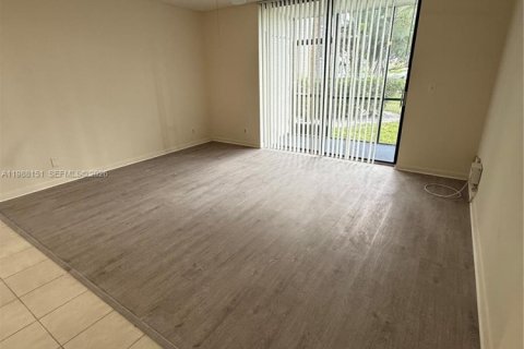 Condo in Delray Beach, Florida, 2 bedrooms  № 2068337 - photo 16