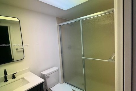 Condo in Delray Beach, Florida, 2 bedrooms  № 2068337 - photo 9