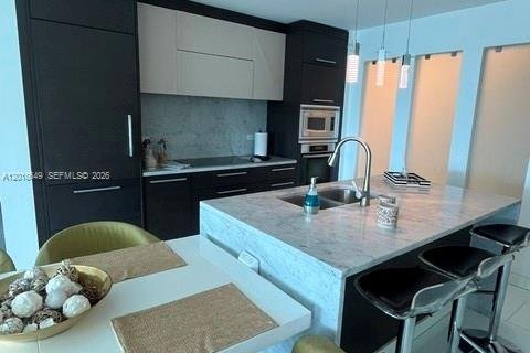 Copropriété à louer à Miami, Floride: 1 chambre, 87.14 m2 № 2273403 - photo 8