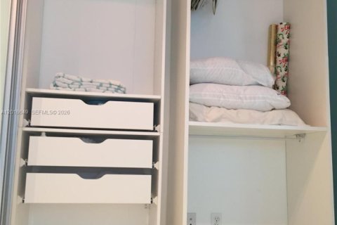 Copropriété à louer à Miami, Floride: 1 chambre, 87.14 m2 № 2273403 - photo 28