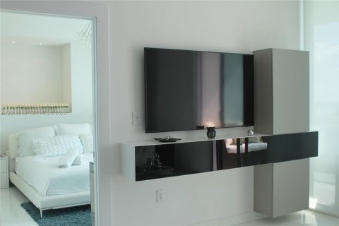 Copropriété à louer à Miami, Floride: 1 chambre, 87.14 m2 № 2273403 - photo 4