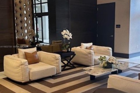 Condominio en alquiler en Coral Gables, Florida, 1 dormitorio, 63.27 m2 № 1976702 - foto 15