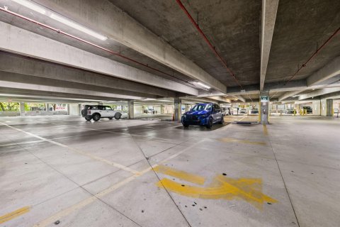 Commercial property in Fort Lauderdale, Florida № 2288646 - photo 19