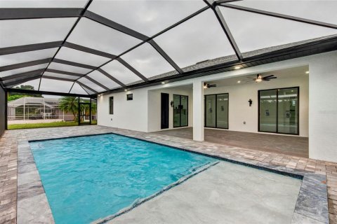Casa en venta en Punta Gorda, Florida, 4 dormitorios, 189.61 m2 № 2383998 - foto 16