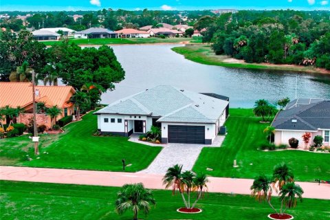 Casa en Punta Gorda, Florida 4 dormitorios, 189.61 m2 № 2383998