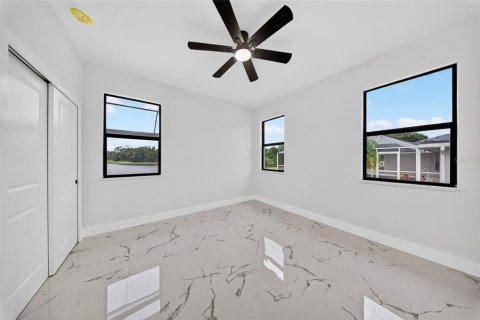 Casa en venta en Punta Gorda, Florida, 4 dormitorios, 189.61 m2 № 2383998 - foto 12