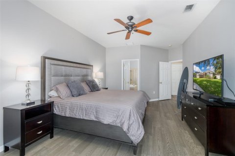 Villa ou maison à vendre à Odessa, Floride: 4 chambres, 313.55 m2 № 2348379 - photo 24