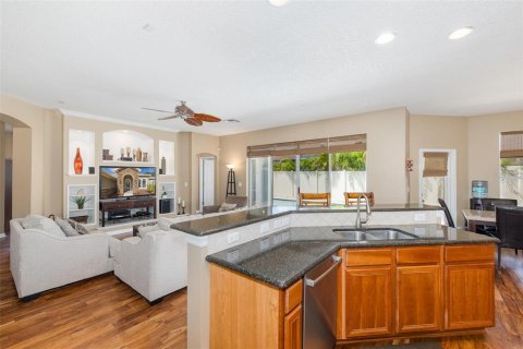 Villa ou maison à vendre à Odessa, Floride: 4 chambres, 313.55 m2 № 2348379 - photo 16