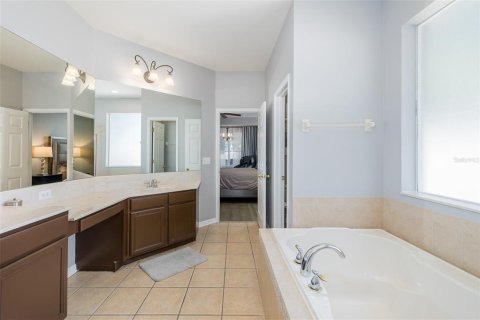 Villa ou maison à vendre à Odessa, Floride: 4 chambres, 313.55 m2 № 2348379 - photo 27