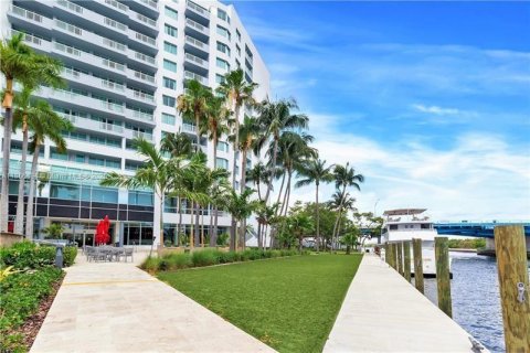 Condominio en venta en Fort Lauderdale, Florida, 1 dormitorio, 50.91 m2 № 1875118 - foto 1