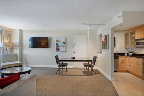 Condominio en venta en Fort Lauderdale, Florida, 1 dormitorio, 50.91 m2 № 1875118 - foto 8