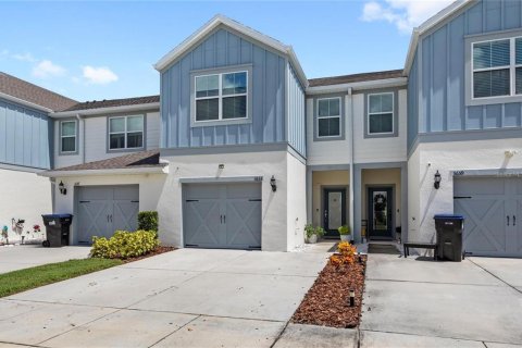 Touwnhouse à louer à Orlando, Floride: 3 chambres, 174.75 m2 № 2428719 - photo 2