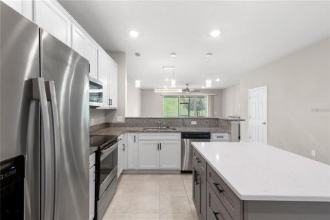 Touwnhouse à louer à Orlando, Floride: 3 chambres, 174.75 m2 № 2428719 - photo 8