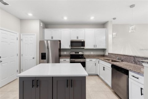 Touwnhouse à louer à Orlando, Floride: 3 chambres, 174.75 m2 № 2428719 - photo 7