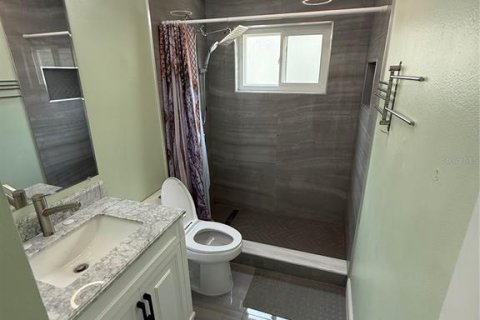 Casa en alquiler en Orlando, Florida, 4 dormitorios, 141.21 m2 № 1910408 - foto 9