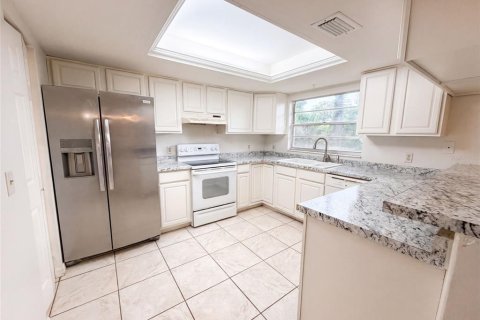 Купить виллу или дом в Тампа, Флорида 3 комнаты, 109.07м2, № 2222295 - фото 2