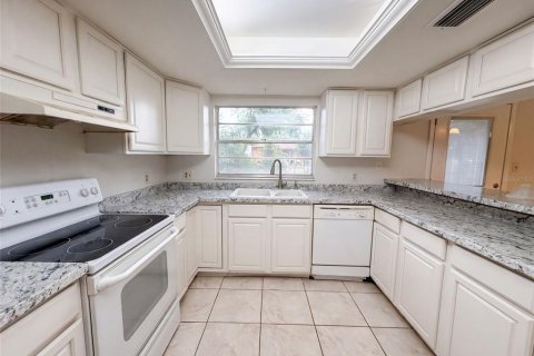 Купить виллу или дом в Тампа, Флорида 3 комнаты, 109.07м2, № 2222295 - фото 7