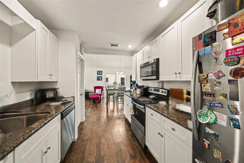 House in Ocklawaha, Florida 3 bedrooms, 99.96 sq.m. № 2234606 - photo 6