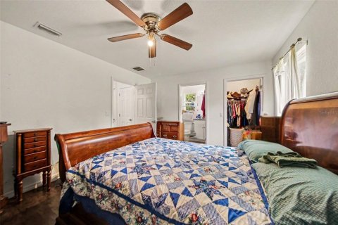 House in Ocklawaha, Florida 3 bedrooms, 99.96 sq.m. № 2234606 - photo 9