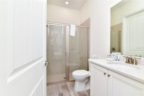 Casa en venta en Kissimmee, Florida, 5 dormitorios, 177.26 m2 № 1512245 - foto 21