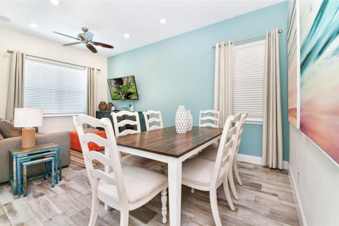 Casa en venta en Kissimmee, Florida, 5 dormitorios, 177.26 m2 № 1512245 - foto 10