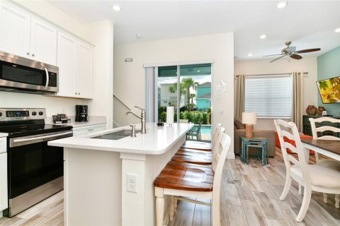 Casa en venta en Kissimmee, Florida, 5 dormitorios, 177.26 m2 № 1512245 - foto 11