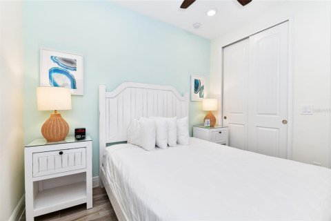 Casa en venta en Kissimmee, Florida, 5 dormitorios, 177.26 m2 № 1512245 - foto 29