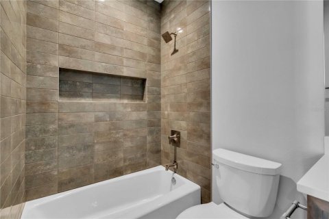 Casa en venta en Sarasota, Florida, 4 dormitorios, 351.36 m2 № 1564733 - foto 27