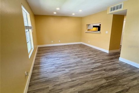 Apartamento en alquiler en Plant City, Florida, 3 dormitorios, 102.56 m2 № 1837046 - foto 4