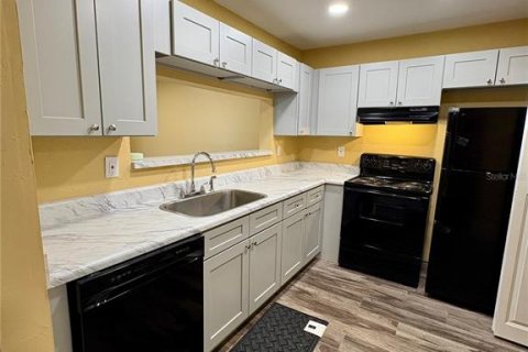 Apartamento en alquiler en Plant City, Florida, 3 dormitorios, 102.56 m2 № 1837046 - foto 5