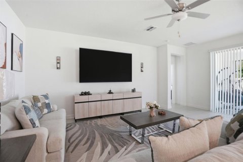 Купить виллу или дом в Сан-Антонио, Флорида 4 комнаты, 182.83м2, № 2237527 - фото 9