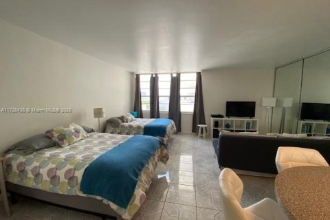 Condo in Miami Beach, Florida № 1959340 - photo 4